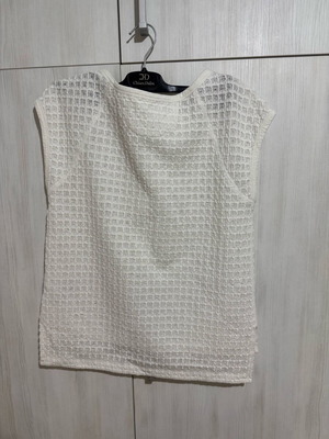 DKNY white blouse new, size S-M