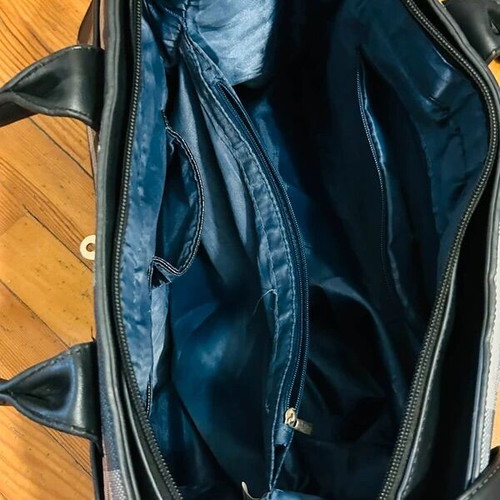 Scott shoulder bag like new, black and grey