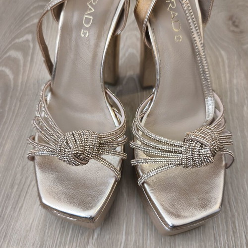 Carad Shoes sandals new, pink gold with rhinestones size 38