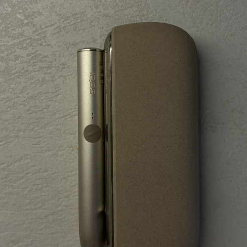 Iqos Iluma heated device