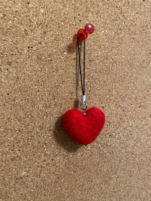 Μπρελόκ χειροποίητο μάλλινο felt κόκκινο νέο