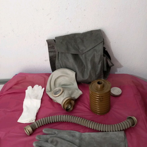 East German gas mask set like new, intact