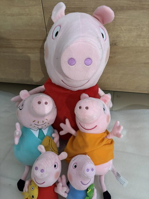 Peppa Pig plush set: whole family (4 pcs) + 1 large Peppa