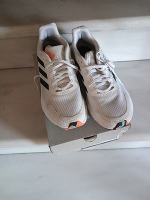 Adidas Duramo SL Lightmotion αθλητικά νούμερο 38,5 σαν καινούργια, άσπρα