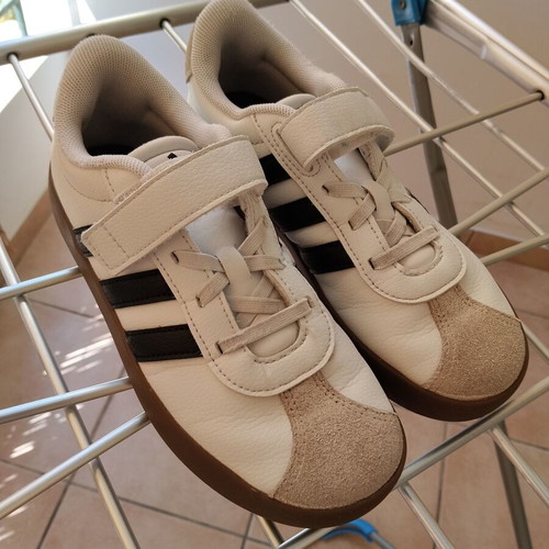 Adidas Court sneakers for boys, size 35