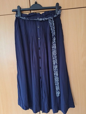Attrattivo Μπλε Φούστα Με Κουμπιά Και Ζώνη M Σαν Καινούργιο