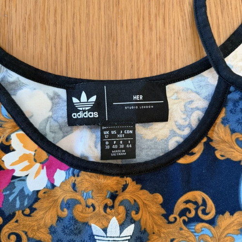 Adidas women's floral set like new, sizes 38 and 40