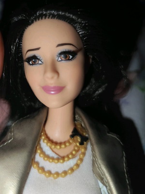 Κούκλα Raquelle 2012 από τη σειρά Barbie Life in the Dream House σαν καινούργιο