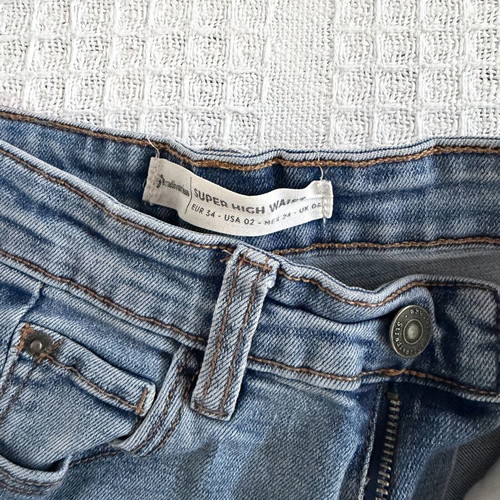 Stradivarius super high waist jeans size XS 34 like new with gift blouse