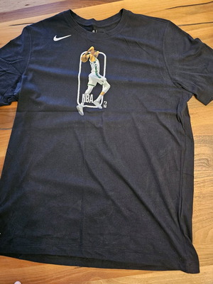 Nike NBA Giannis Antetokounmpo Large shirt like new, black