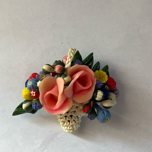 Vintage flower brooch with woven basket and plastic flowers like new