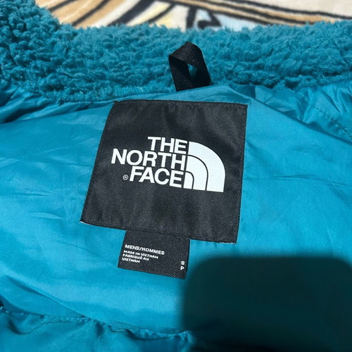 The North Face puffer like new, blue turquoise