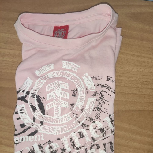 Skateboards Big Logo Vintage Style T-Shirt pink, like new, sizes L and M