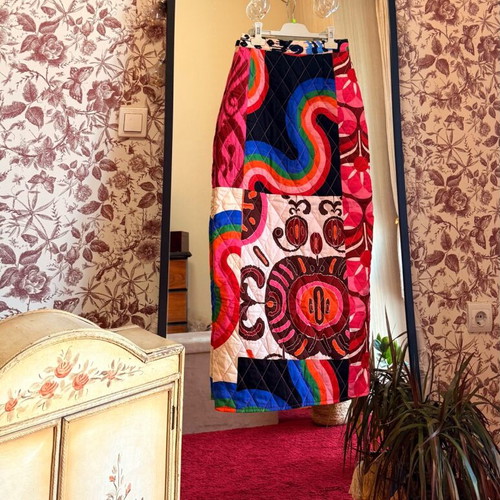 Karavan quilted skirt colorful small like new