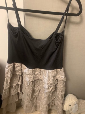 H&M dress like new, black bust with beige-khaki ruffles