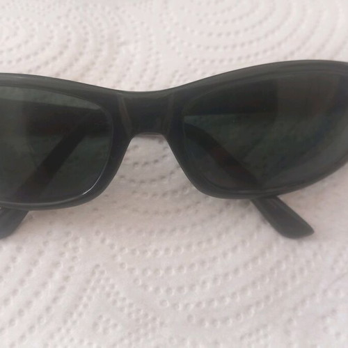 Valentino sunglasses authentic like new, black