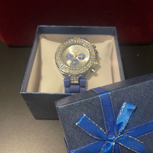 Geneva wristwatch like new with blue silicone strap