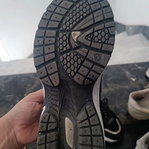 Casual shoes used, size 40, athletic style