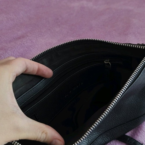 Leather black cross body bag like new