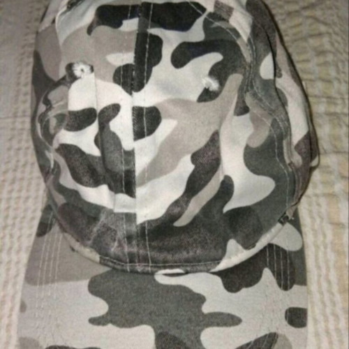 Jockey hat camouflage shades of gray like new