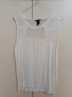White sleeveless blouse with lace by H&M like new, size L