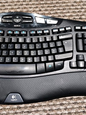 Logitech K350 Wireless Keyboard