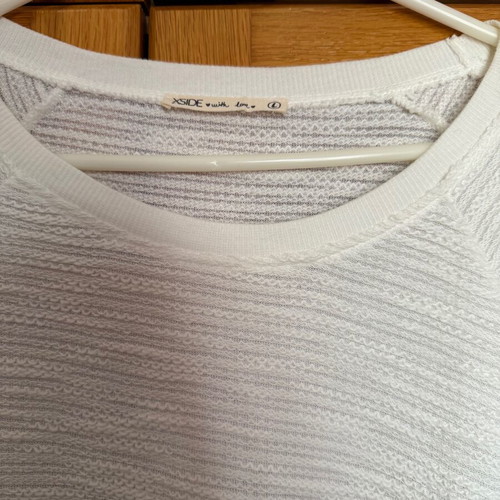 White thin knitted pullover with studs new, size L