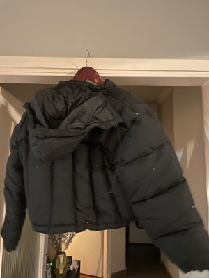 Calvin Klein short puffer jacket black like new, size M/S