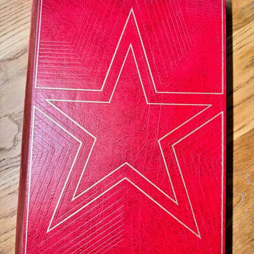Kremlin State Museums of Moscow Book new, Russian