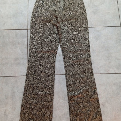 Patterned pants size S with gold designs