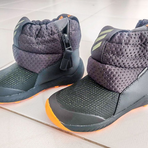 Adidas Rapidasnow kids winter boots like new, black orange size 24