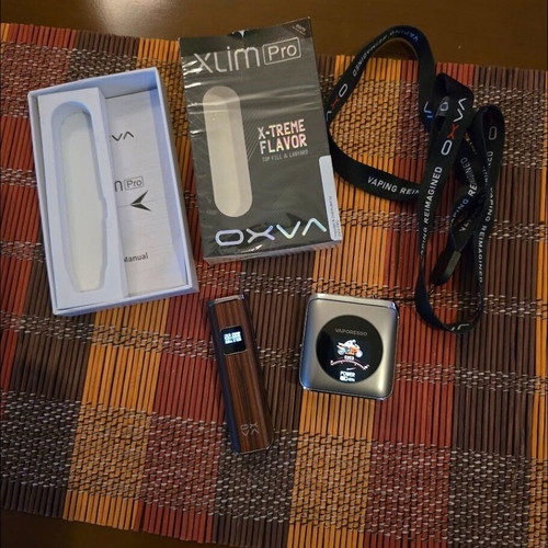 OXVA Xlim Pro and Vaporesso XROS 4 Nano pod devices used, bundle