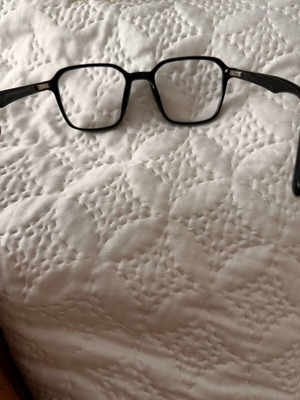 Eyeglass frame new black