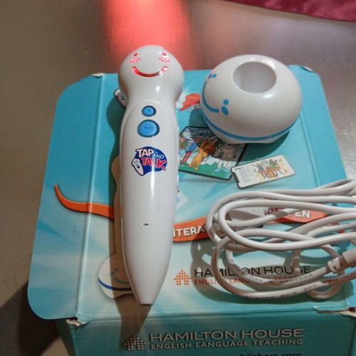 Talking Pen English reading device like new