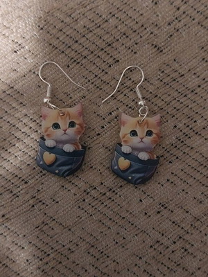Cat earrings new