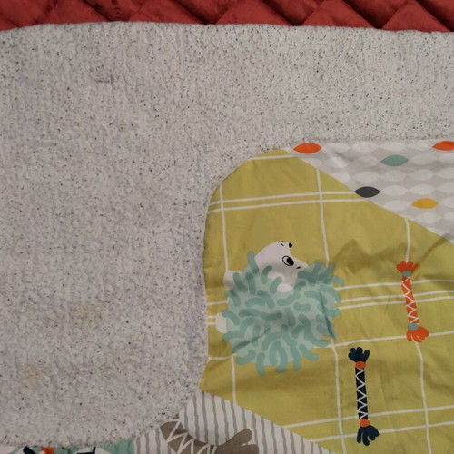 Soft baby play mat like new, washable