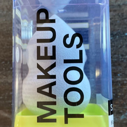Flawless Complexion makeup sponge new from Sephora
