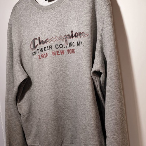 Champion men's sweatshirt light gray size L like new