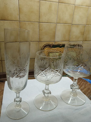 Vintage set of stemmed champagne and wine glasses like new, 31 pcs