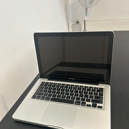 Macbook Pro 13inch 2010 like new