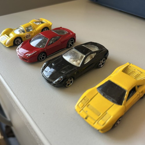 Hot Wheels Ferrari toy cars set