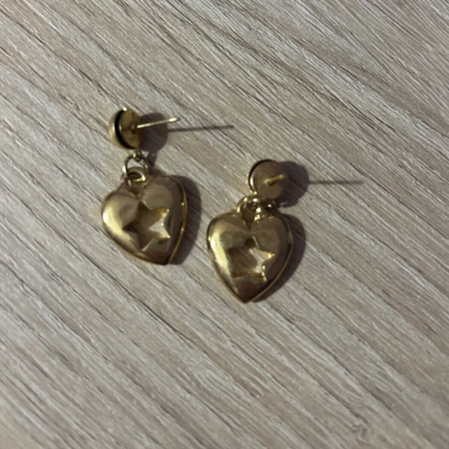 Gold Heart-Shaped Earring like new