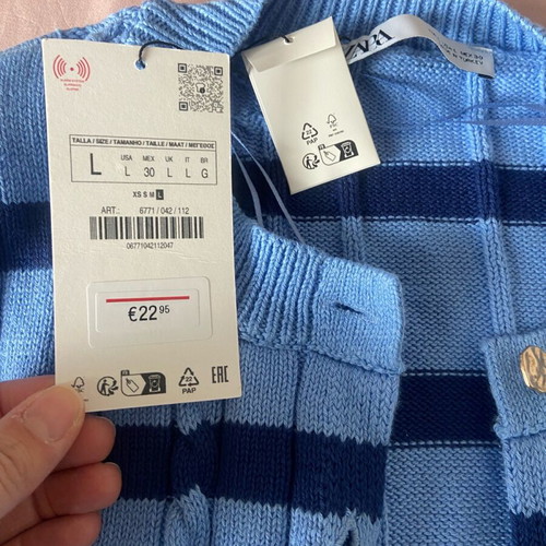 Zara knitted cardigan vest new with tags, size L