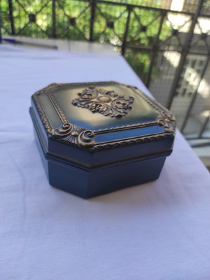 Vintage octagonal jewelry box, dark green, baroque style