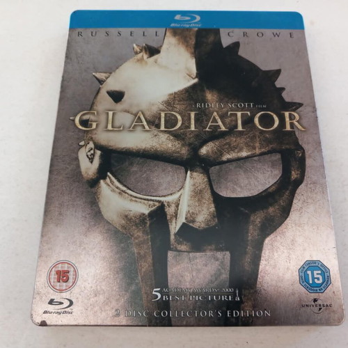 Gladiator Steelbook Edition Blu-Ray used, includes 4 cards and 4K Ultra HD DVD