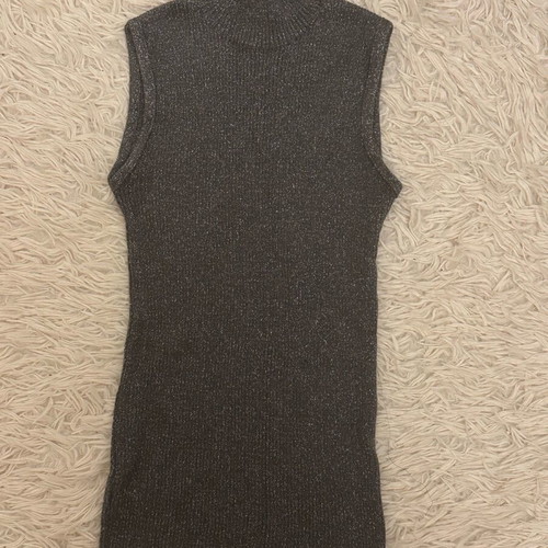 Elastic gray silver blouse like new, one size