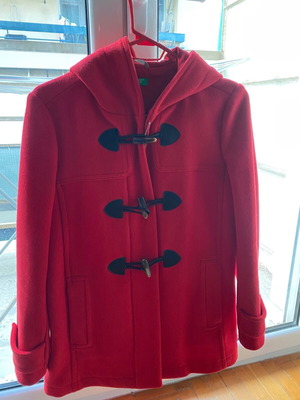 Вълнено палто Benetton червено номер 36 като ново