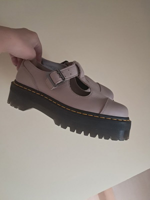 Dr. Martens Bethan Platform Mary Jane παπούτσια σαν καινούργιο, μπεζ, νούμερο 40