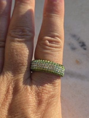 Oxette sterling silver ring with ombré quartz crystals
