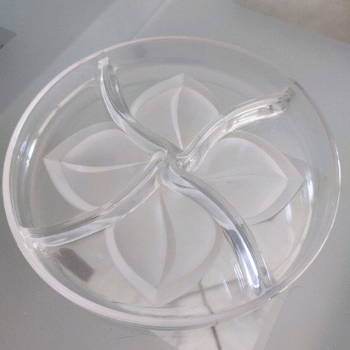 Shallow glass platter like new for nuts